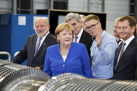 Angela Merkel im Siemens-Werk Görlitz