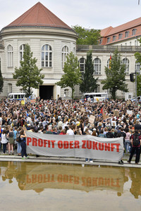 'Fridays for Future' Schülerdemonstration in Berlin