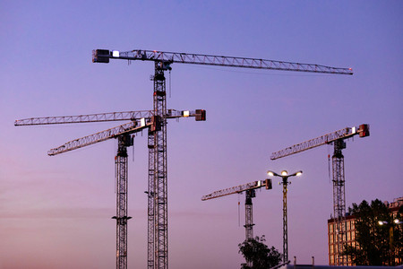 Symbolfoto Baukräne