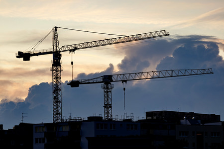 Symbolfoto Baukräne