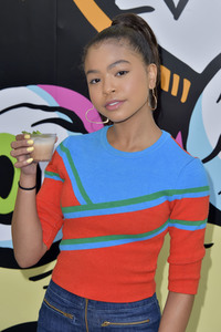 Start der Kampagne 'Bones Love Milk' in Huntington Beach