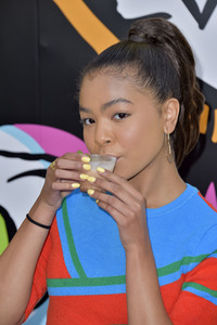 Start der Kampagne 'Bones Love Milk' in Huntington Beach