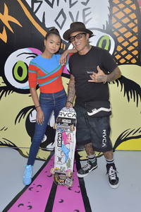 Start der Kampagne 'Bones Love Milk' in Huntington Beach