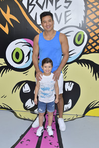 Start der Kampagne 'Bones Love Milk' in Huntington Beach