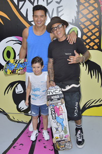 Start der Kampagne 'Bones Love Milk' in Huntington Beach