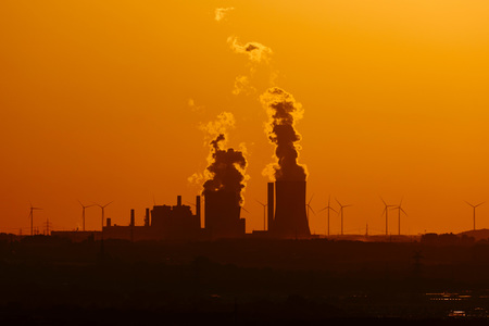 Symbolfoto Kohlestrom und Klimawandel
