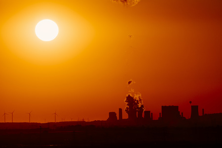 Symbolfoto Kohlestrom und Klimawandel