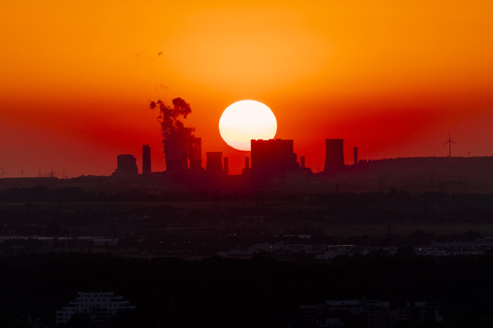 Symbolfoto Kohlestrom und Klimawandel