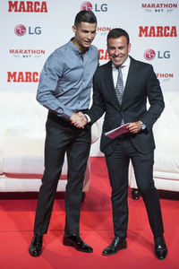 Cristiano Ronaldo erhält den Marca Leyenda Award in Madrid