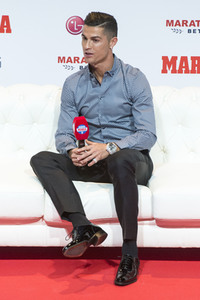 Cristiano Ronaldo erhält den Marca Leyenda Award in Madrid