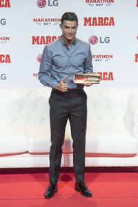 Cristiano Ronaldo erhält den Marca Leyenda Award in Madrid
