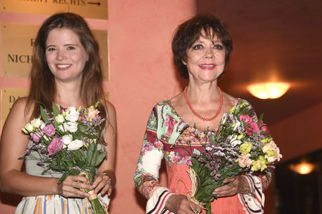 Theaterpremiere 'Wir sind die Neuen' in München