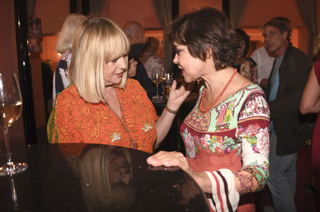 Theaterpremiere 'Wir sind die Neuen' in München