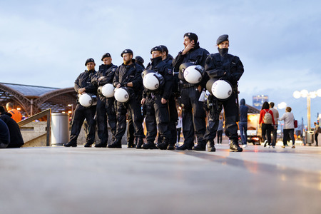 Mahnwache und Gegedemo in Köln