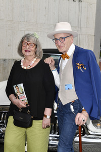 Theaterpremiere 'Zuhause bin ich Darling' in Berlin