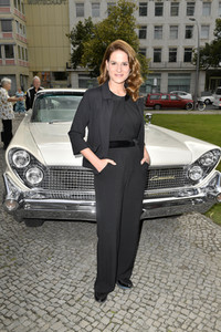 Theaterpremiere 'Zuhause bin ich Darling' in Berlin