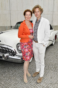 Theaterpremiere 'Zuhause bin ich Darling' in Berlin