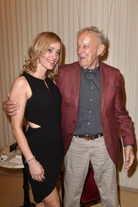 Theaterpremiere 'Zuhause bin ich Darling' in Berlin