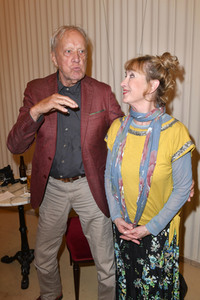 Theaterpremiere 'Zuhause bin ich Darling' in Berlin