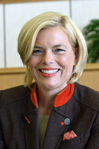 Julia Klöckner beim Forum 'Gemüseanbau im Fokus' in Mutterstadt