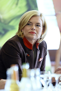 Julia Klöckner beim Forum 'Gemüseanbau im Fokus' in Mutterstadt