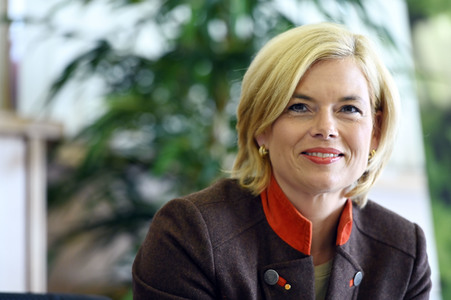 Julia Klöckner beim Forum 'Gemüseanbau im Fokus' in Mutterstadt