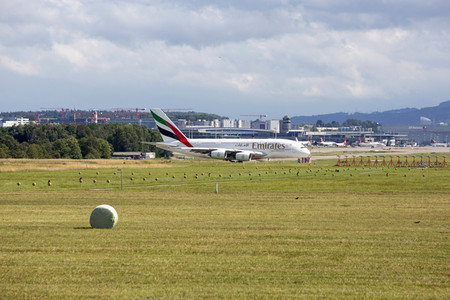 Symbolfoto Flughafen Zürich