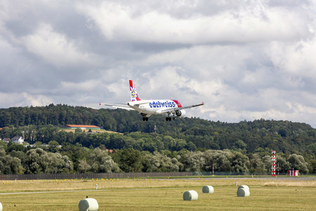 Symbolfoto Flughafen Zürich