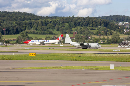 Symbolfoto Flughafen Zürich