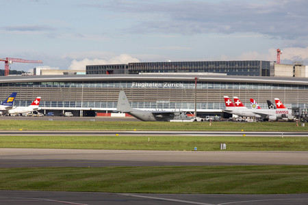 Symbolfoto Flughafen Zürich