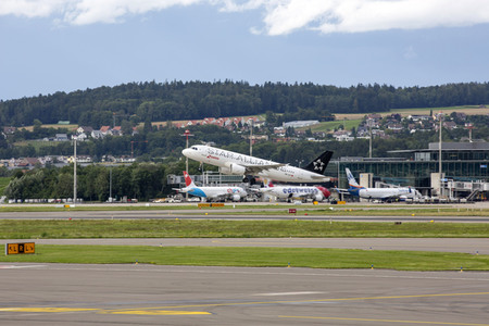 Symbolfoto Flughafen Zürich