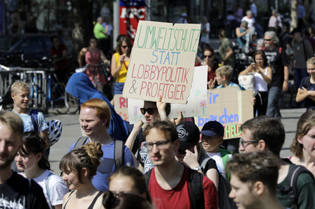 'Fridays for Future' Schülerdemonstration in Hannover