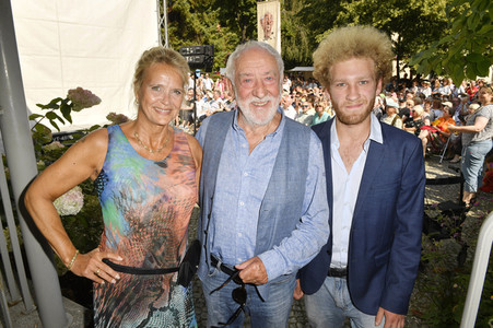 Sommerfest 2019 und 10. Geburtstag Schlosspark Theater in Berlin