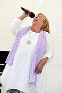 Sommerfest 2019 und 10. Geburtstag Schlosspark Theater in Berlin