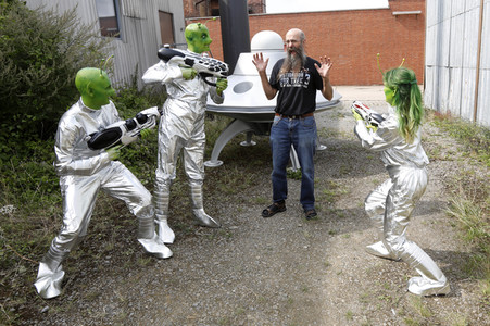 GEEK ART: Kleine grüne Männchen / Little Green Men Bodypainting