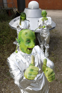GEEK ART: Kleine grüne Männchen / Little Green Men Bodypainting
