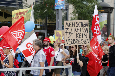 Demonstration 'Unteilbar' in Dresden