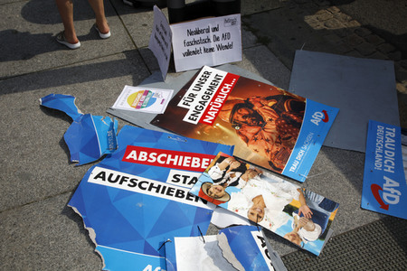 Demonstration 'Unteilbar' in Dresden