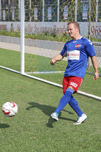 Benefiz-Fußballspiel 'Kicken mit Herz' 2019 in Hamburg