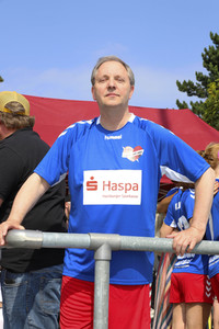 Benefiz-Fußballspiel 'Kicken mit Herz' 2019 in Hamburg