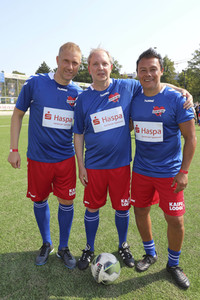 Benefiz-Fußballspiel 'Kicken mit Herz' 2019 in Hamburg