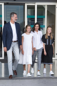 Die spanischen Royals zu Besuch im Hospital Universitario Quirónsalu in Pozuelo de Alarcón