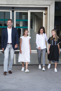 Die spanischen Royals zu Besuch im Hospital Universitario Quirónsalu in Pozuelo de Alarcón