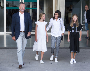 Die spanischen Royals zu Besuch im Hospital Universitario Quirónsalu in Pozuelo de Alarcón