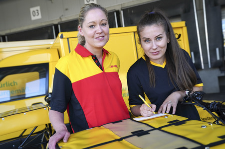 Inbetriebnahme des 10000sten DHL StreetScooters in Köln