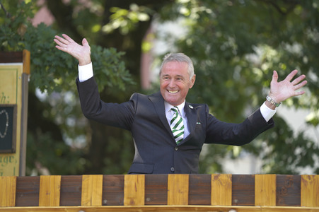 Vorstellung des Dreigestirns in Köln