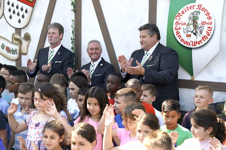 Vorstellung des Dreigestirns in Köln