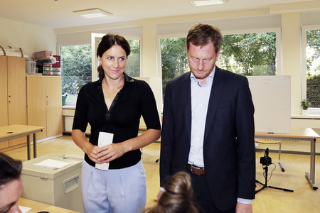 Michael Kretschmer beim Wählen in Dresden