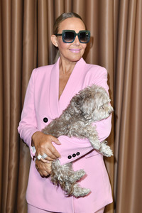 Präsentation von Natascha Ochsenknechts Brillenkollektion in Berlin