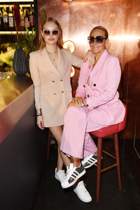 Präsentation von Natascha Ochsenknechts Brillenkollektion in Berlin